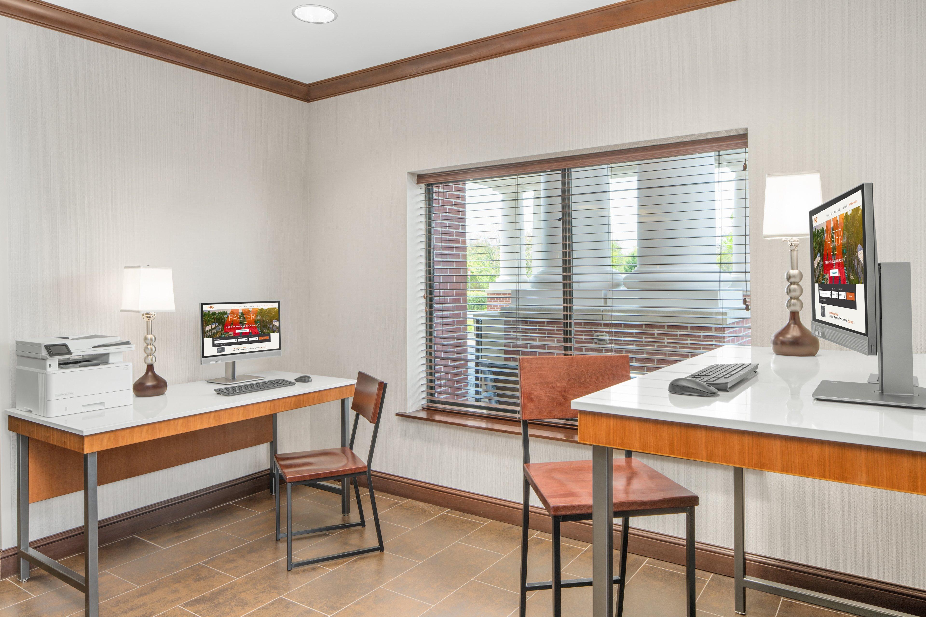 Holiday Inn Express & Suites Wilmington-Newark By Ihg Kültér fotó