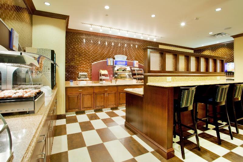 Holiday Inn Express & Suites Wilmington-Newark By Ihg Étterem fotó